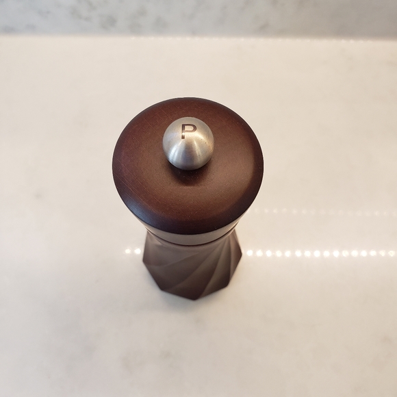 Brand new Swissmar Twist Beech Wood Pepper Mill Grinder - Picture 3 of 8